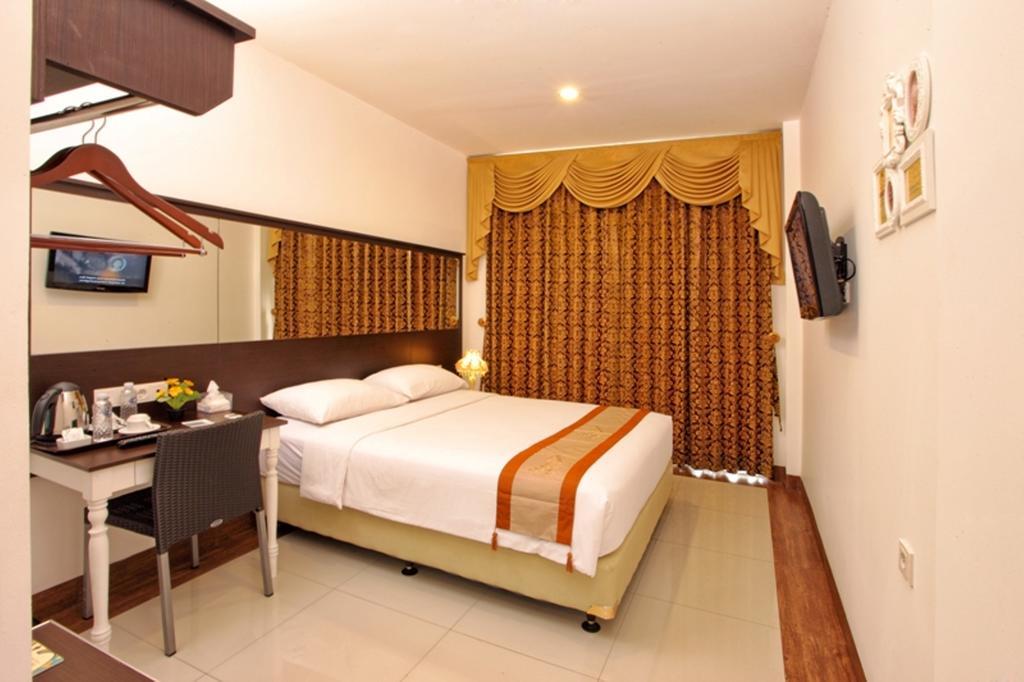 The Victoria Guesthouse Bandung Buitenkant foto